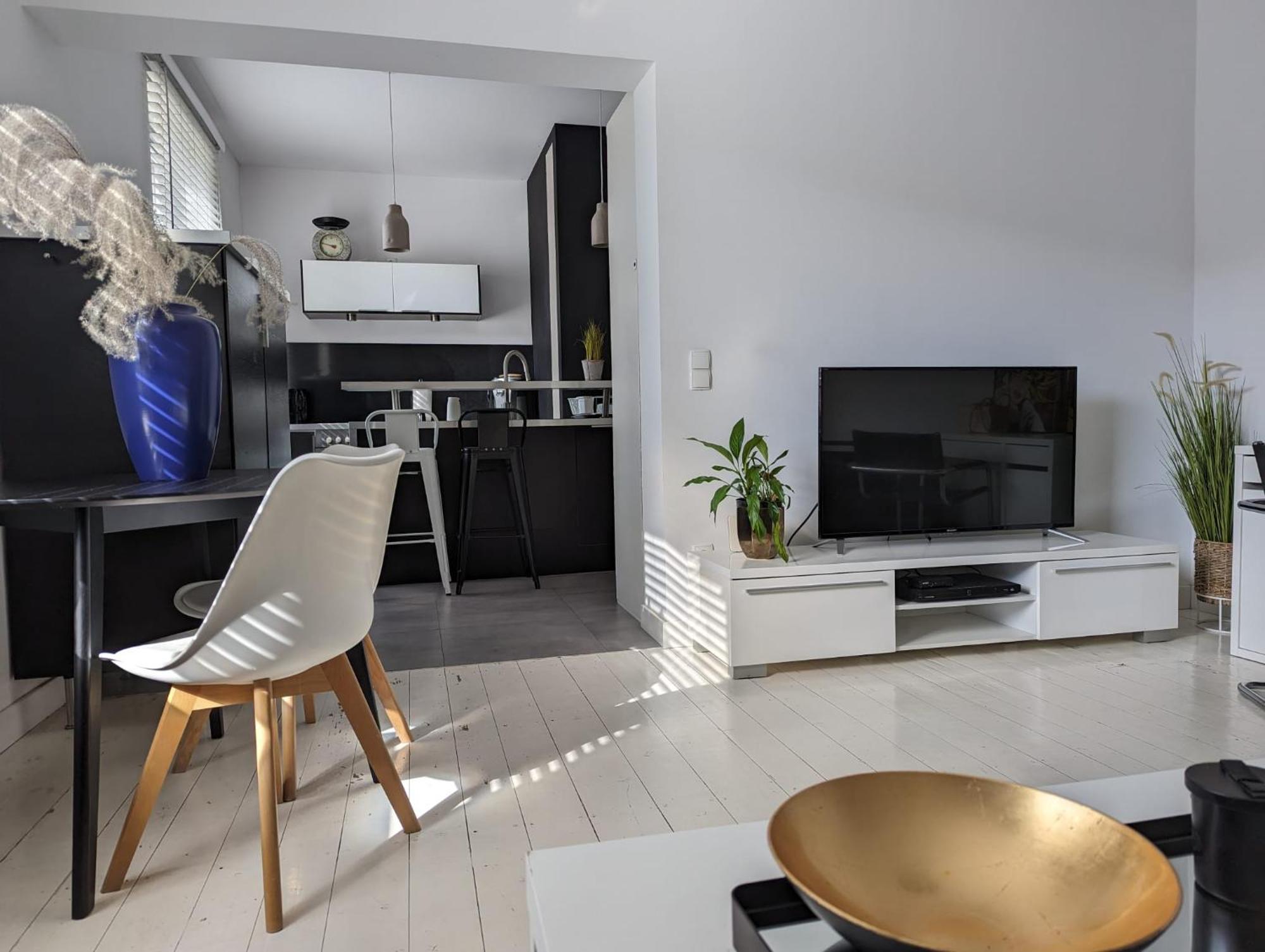 Loftowe Mieszaknie W Okolicach Jezior I Lasu. Apartment